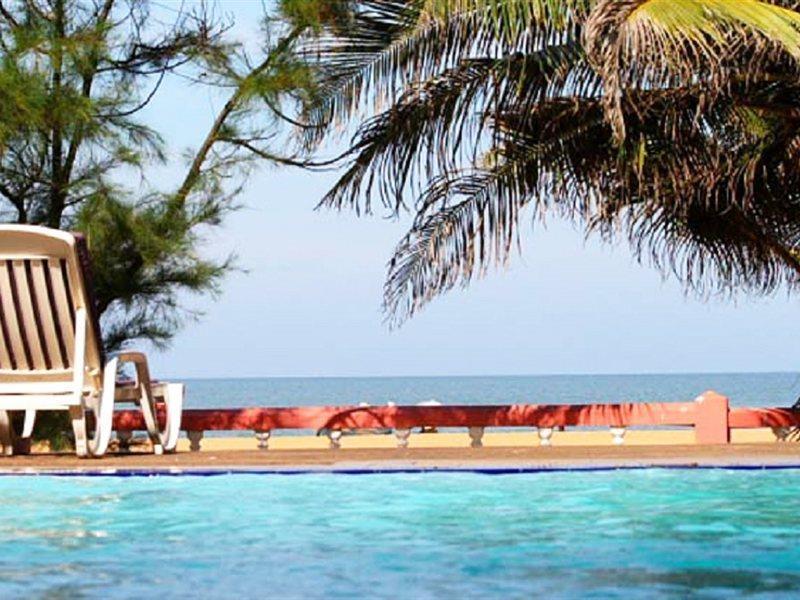 Topaz Beach Hotel Negombo Buitenkant foto